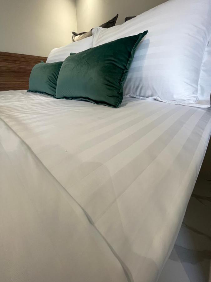 Maestrale 315° Apartments เนอา มิคานิโอนา ภายนอก รูปภาพ